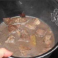 土豆焖牛腩的做法图解9
