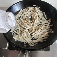 千张韭菜薹炒牛肉丝的做法图解4