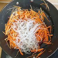胡萝卜粉条的做法图解4