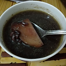 赤小豆土茯苓鲫鱼汤