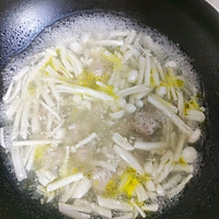 #感恩节烹饪挑战赛#来一锅热气腾腾的丸子蘑菇汤吧的做法图解10
