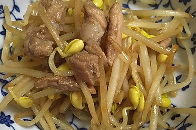 黄豆芽炒肉丝