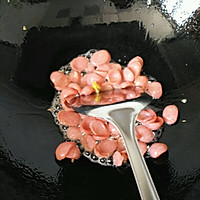 烤肠炒面的做法图解3