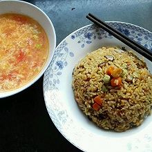 豌豆腊肉什锦饭