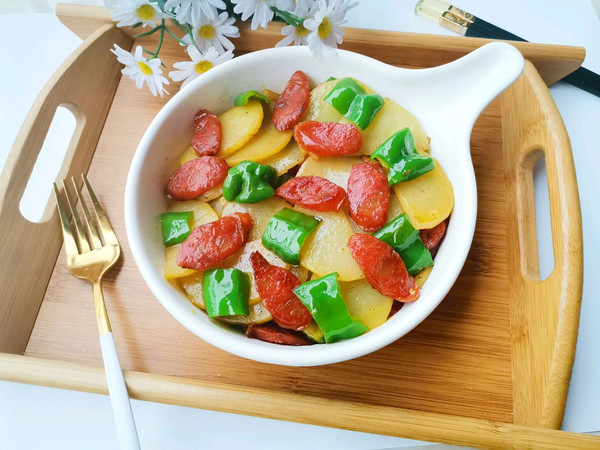 土豆炒腊肠