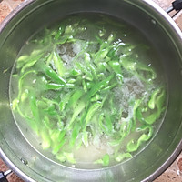 青椒肉丝鸡蛋荞麦面的做法图解5
