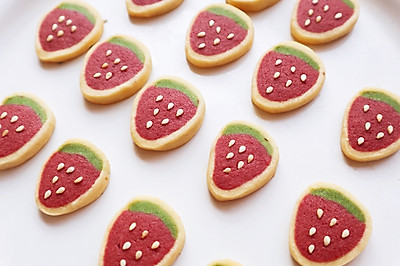 草莓多多曲奇饼干
