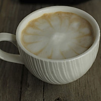 #变身咖啡大师之牛奶咖啡#附打发奶泡注意事项的做法图解4