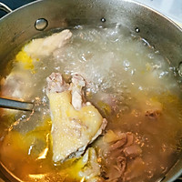 松茸炖土鸡的做法图解3
