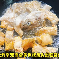 #名厨汁味正当夏# 红烧鲈鱼的做法图解2