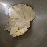 香甜软绵的炼乳花朵小面包的做法图解3