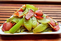 腊肉炒莴笋#鲜香滋味，搞定萌娃#的做法