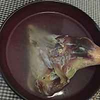 腊味窝蛋煲仔饭的做法图解1