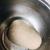 烧烤味黑麦花卷的做法图解2