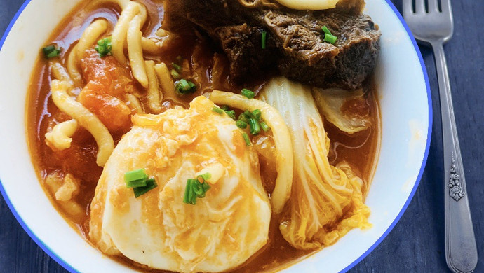 番茄牛骨乌冬面