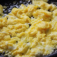 #做道懒人菜，轻松享假期#        自制蔬菜鸡蛋面的做法图解6