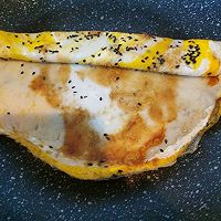 #白色情人节限定美味#早餐鸡蛋饼的做法图解11