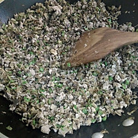 猪肉笋干衣大馄饨的做法图解4