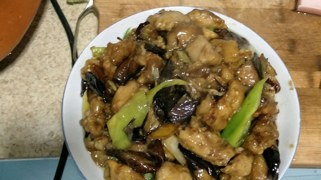 肉段烧茄子的做法