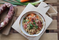 一锅腊肠焖饭解决一顿饭的做法