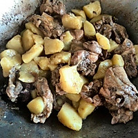 鸡骨架炖土豆的做法图解6