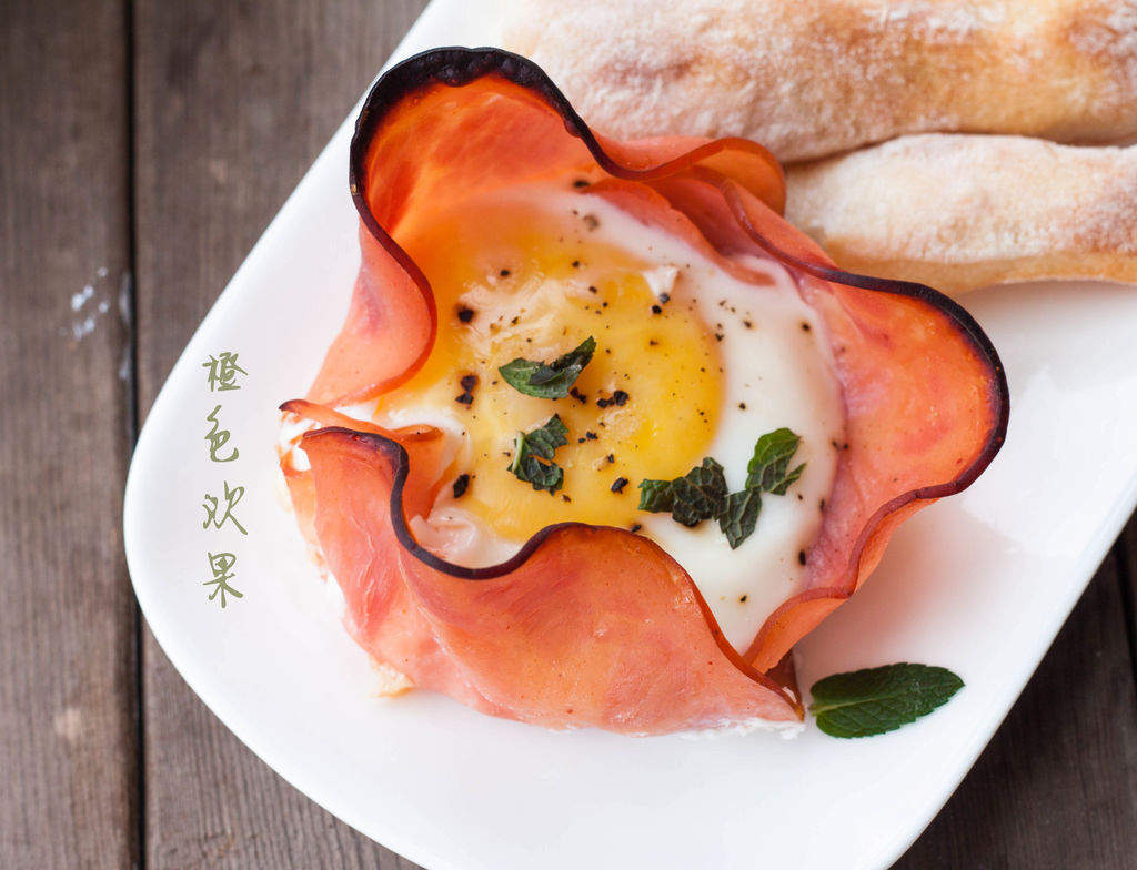 Breakfast finger bread & Ham & Egg Cup