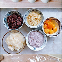 蛋黄肉松麻薯红豆芋泥包的做法图解4