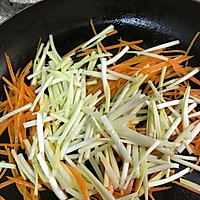 XO醬炒豬腸粉的做法图解3