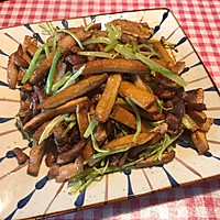 芹菜香干小炒肉的做法图解8