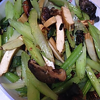 芹菜豆干的做法图解7