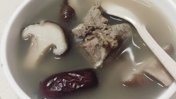 香菇尾骨汤