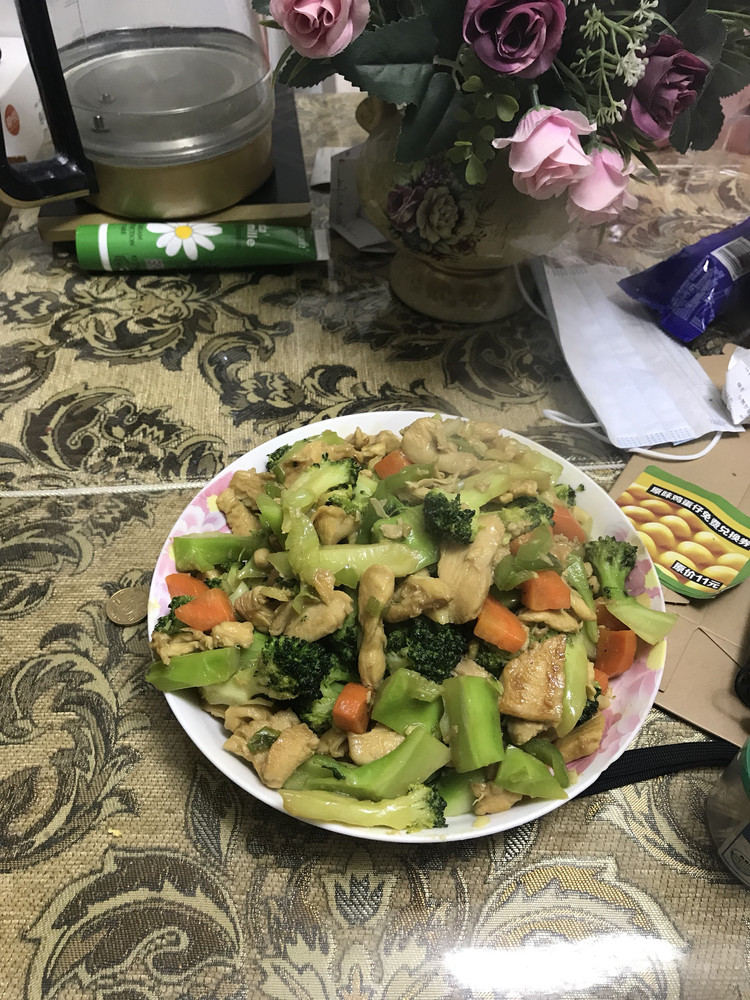 西兰花鸡肉的做法