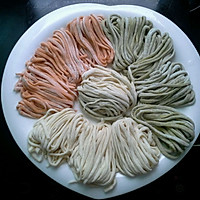 手工面条的做法图解1