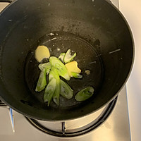 杂鱼豆腐白菜煮的做法图解3