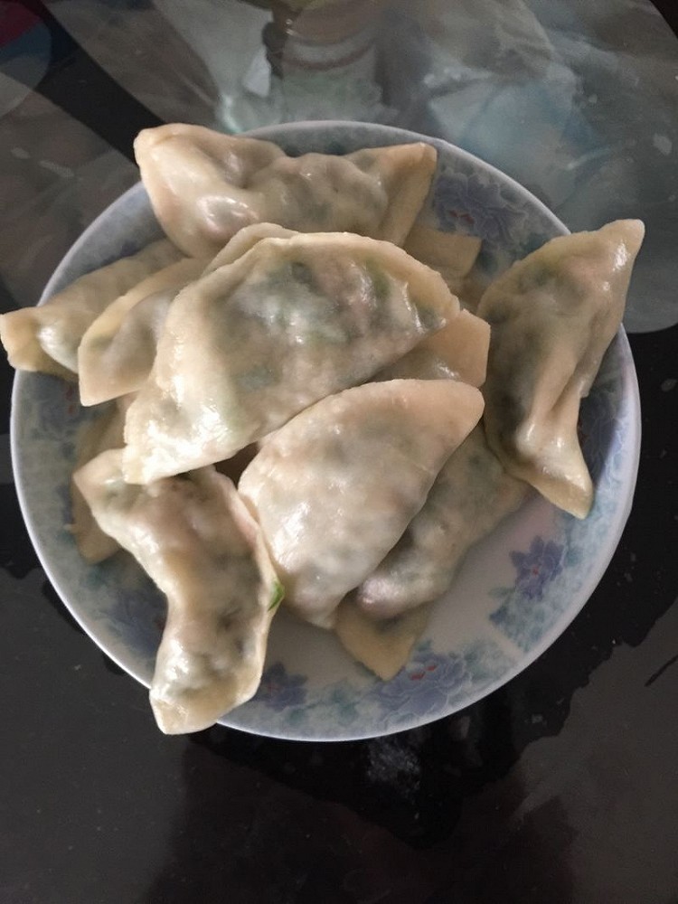 韭菜猪肉蒸饺的做法