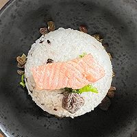 吃剩的米饭别在炒了还可以做挪威三文鱼茶泡饭的做法图解4