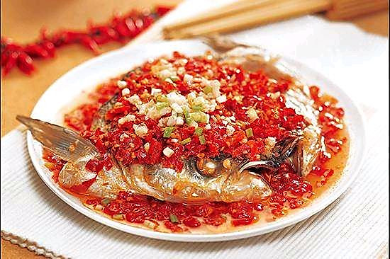 剁椒胖鱼头