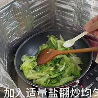 清脆爽甜的蒜蓉炒生菜的做法图解4