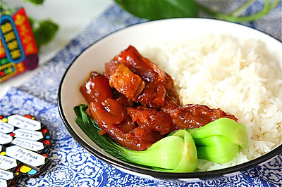 极限挑战里帅雷雷吃的港式牛筋饭