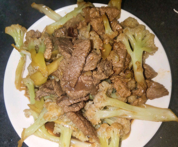 花菜炒牛肉