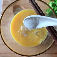 #花10分钟，做一道菜！#青椒炒蛋盖饭的做法图解2