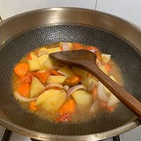 番茄土豆烧牛腩的做法图解7