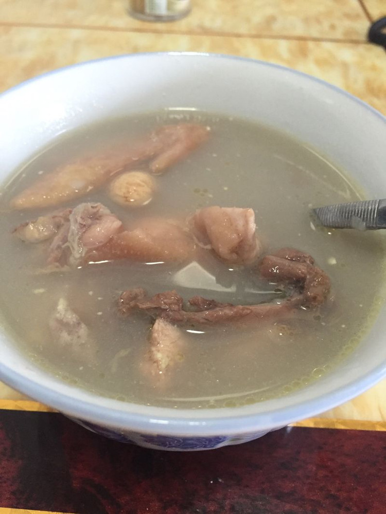 榴莲壳鸡汤的做法