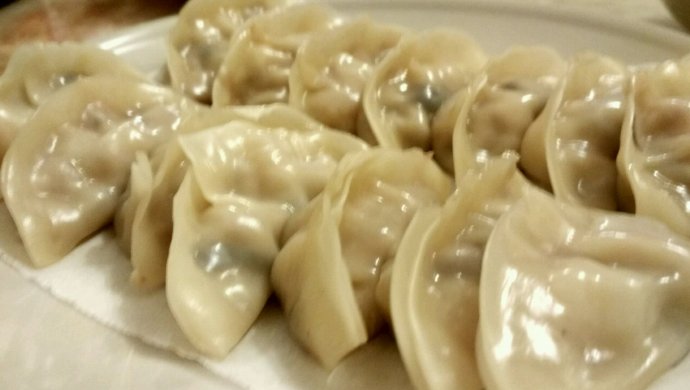 杂菌鲜虾饺