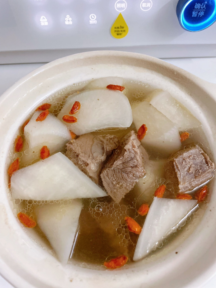 萝卜牛腩汤的做法