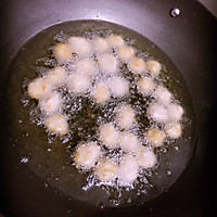 香炸小肉丸的做法图解3