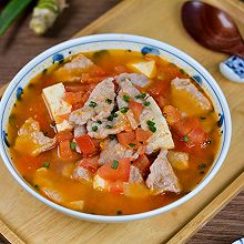 #感恩节烹饪挑战赛# 番茄豆腐肉片汤