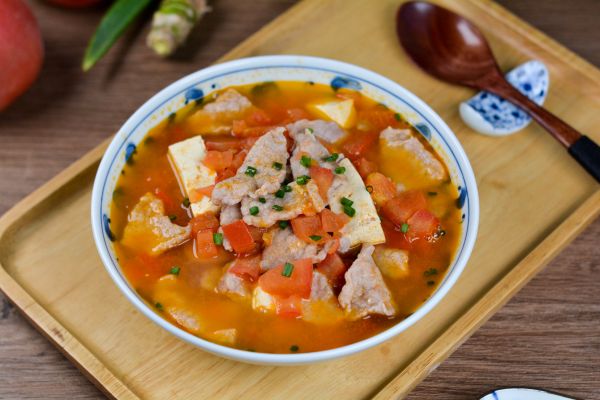 番茄豆腐肉片汤