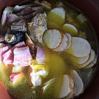 天麻雪莲果火腿鸡，养生火锅吃起来的做法图解6