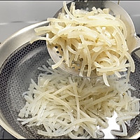 晶莹剔透的水晶皮冻制作教程的做法图解5